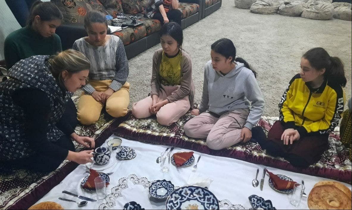 Maftunkor ayol dan Blowjob