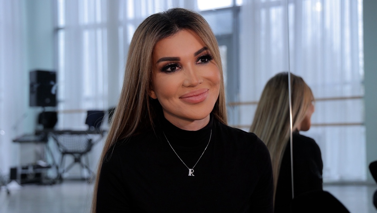 Chiroyli braziliyalik qizlar sexy Ormonda Tanya bilan jinsiy aloqa