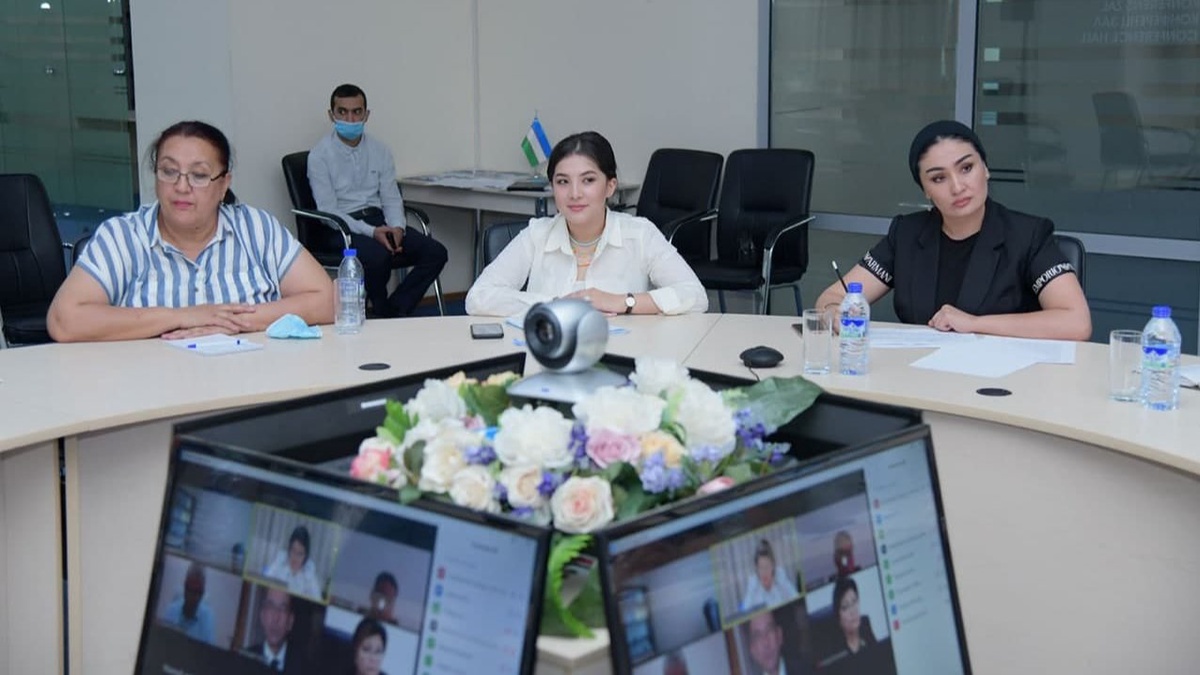 Eve Laurens erotik rasmlar