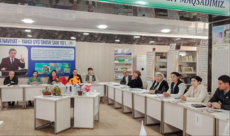 Xotinimni tugatdi Rus ayoli yiglab baqirmaguncha eshakda sikiladi.