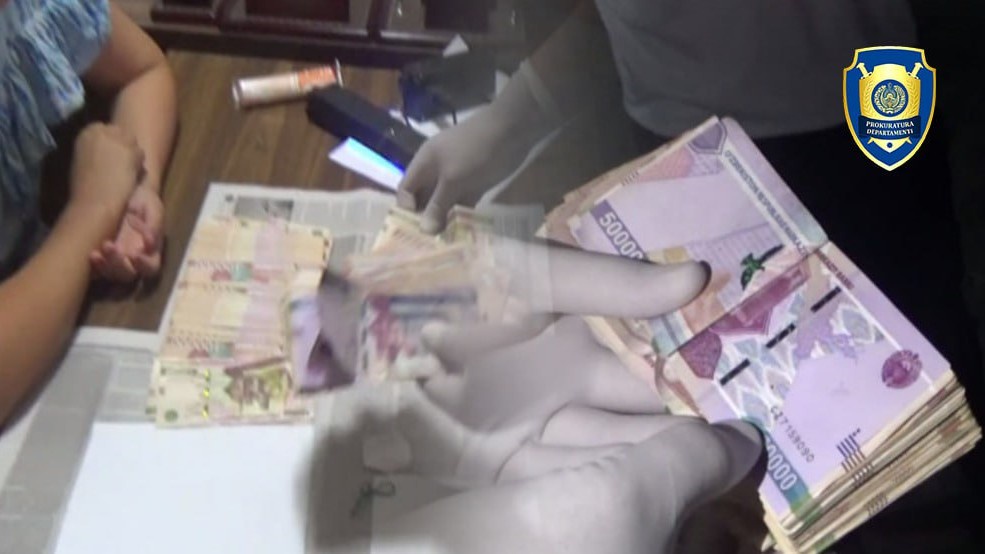 Jinsiy aloqa porno tishlaydi