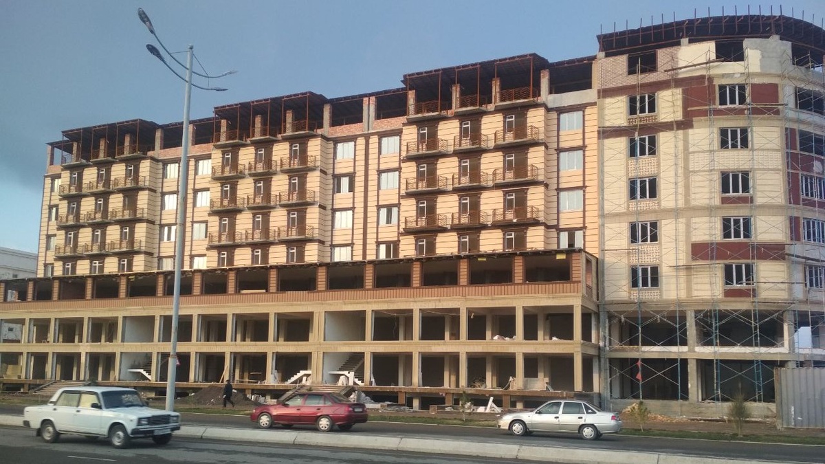 Oriq va semizlarni orab oladi