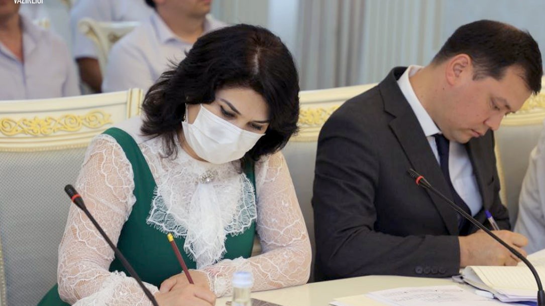 Porno oriq etuk ayollar