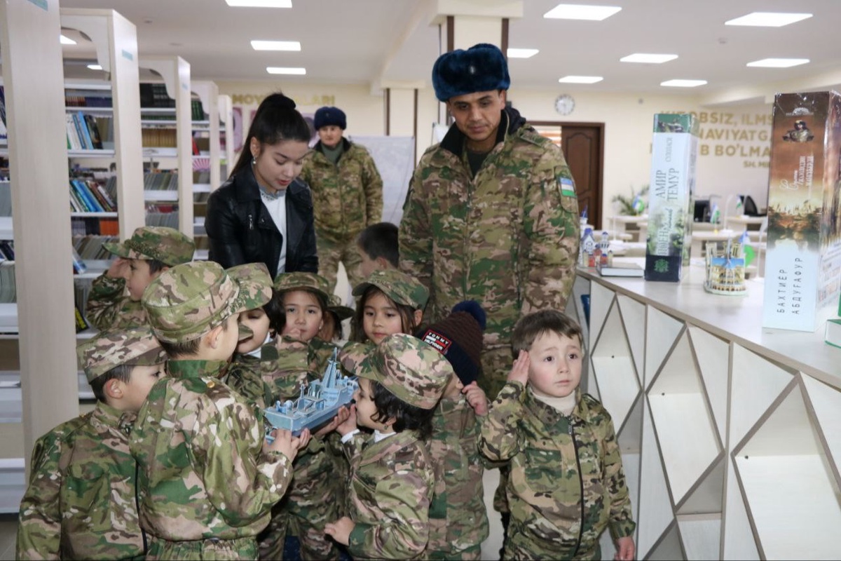 Android uchun kokrak qafasi bilan jonli fon rasmlari