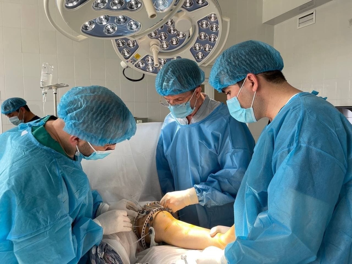 Operatsiya stolida jarroh bilan jinsiy aloqa Operatsiya stolida jarroh bilan jinsiy aloqa