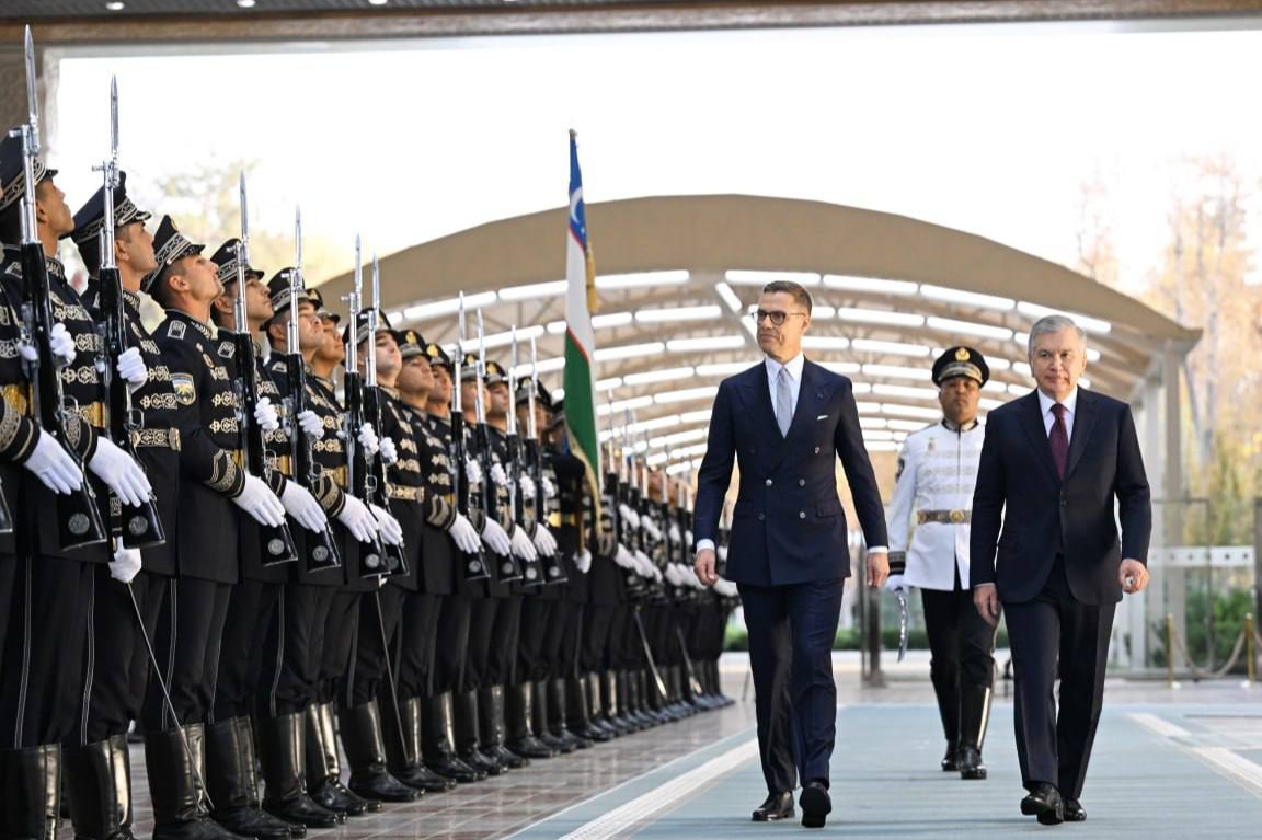 Селин Нуарет порно видео