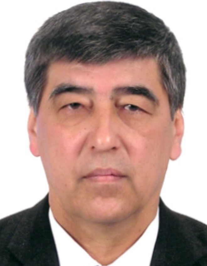 Buvisi nabirasi bilan külotsiz