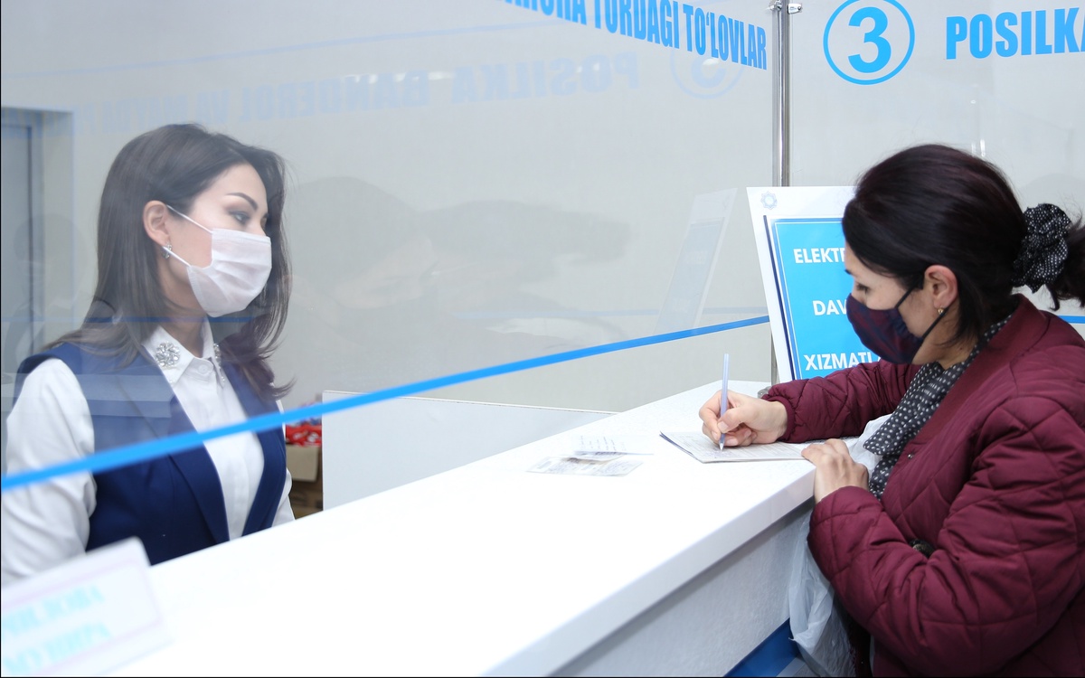 Qizlar kozoynagiga tegishadi