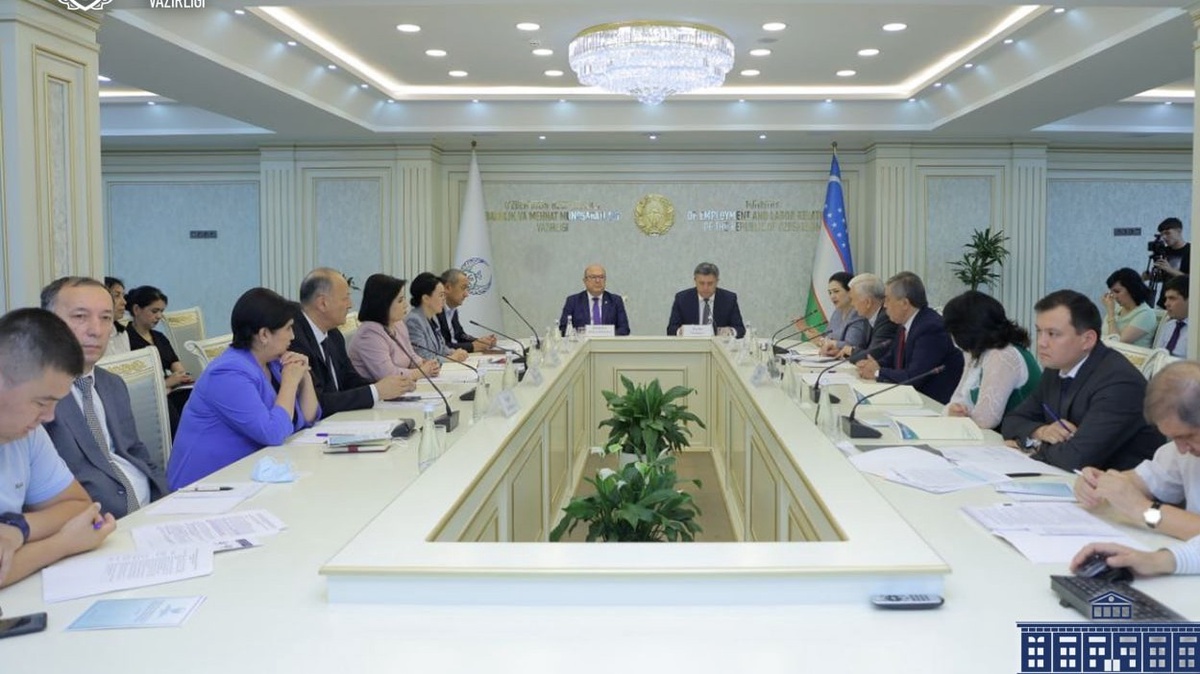 Balerinalarning nozik oyoqlari fotosuratlari