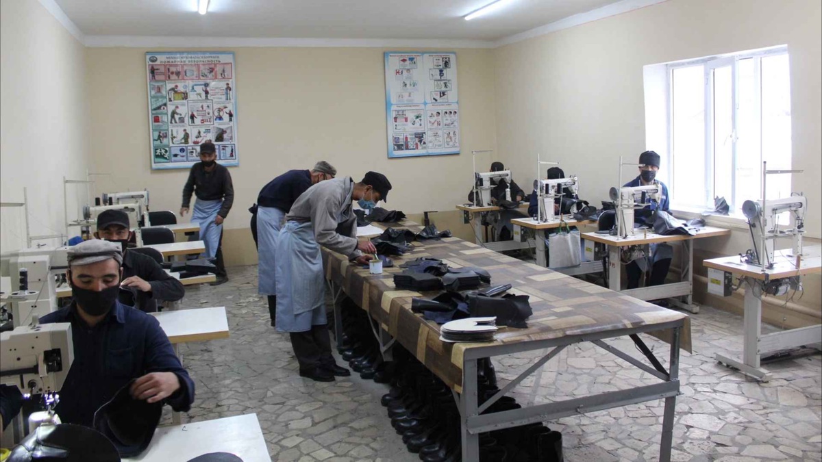 Ayollar, oddiy ruslar, chet elliklar Oshxonada nemis porno