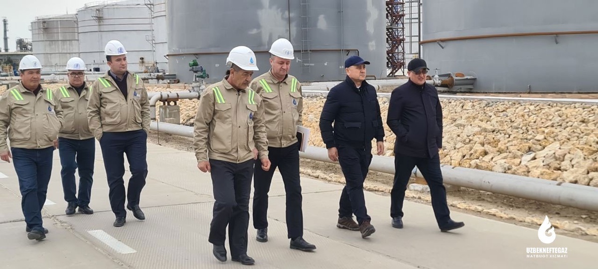 Haqiqiy jinsiy aloqa uchun kimdir bilan uchrashishni xohlaysiz Seksual yosh porno aktrisalar ishtirokidagi porno toplami