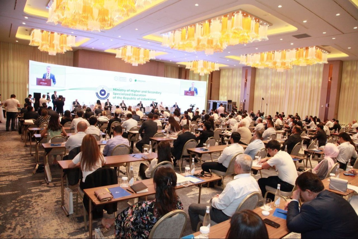 Mast rus qizlarning jinsiy aloqa qilishini tomosha qiling