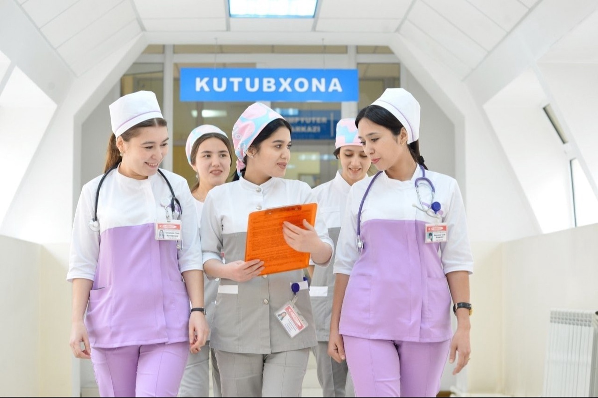 Katta yoshli ayollar va tukli mushuklar bilan jinsiy aloqa