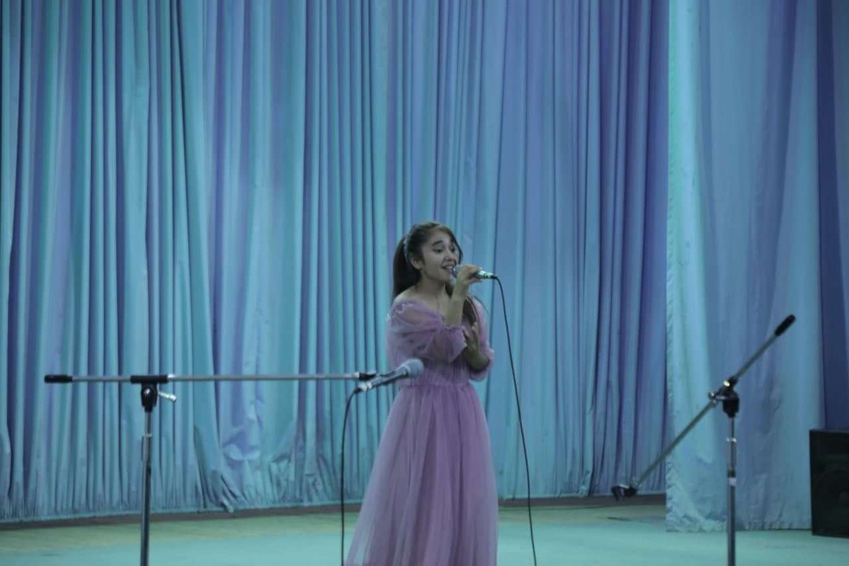 Omsk telefon raqamlari jinsiy aloqa uchun qizlar Qizlar bilan transvestit jinsiy aloqa