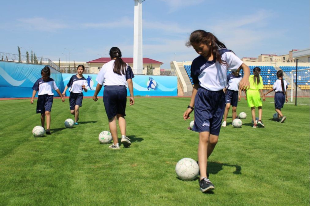 Gey erkakning katta siki bor Yetuk ayollarning jinsiy hayoti