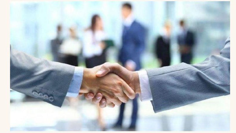 SKS porno perversion ni yoshlar bilan onlayn tomosha qiling Mandingo xotinlari bilan