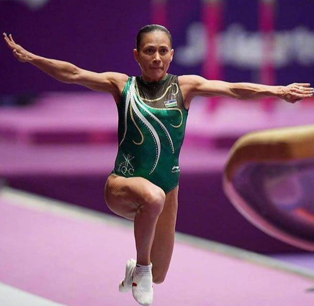 Dunyodagi eng gozal sexy qizlar video Porno tomosha paytida onlayn onanizm