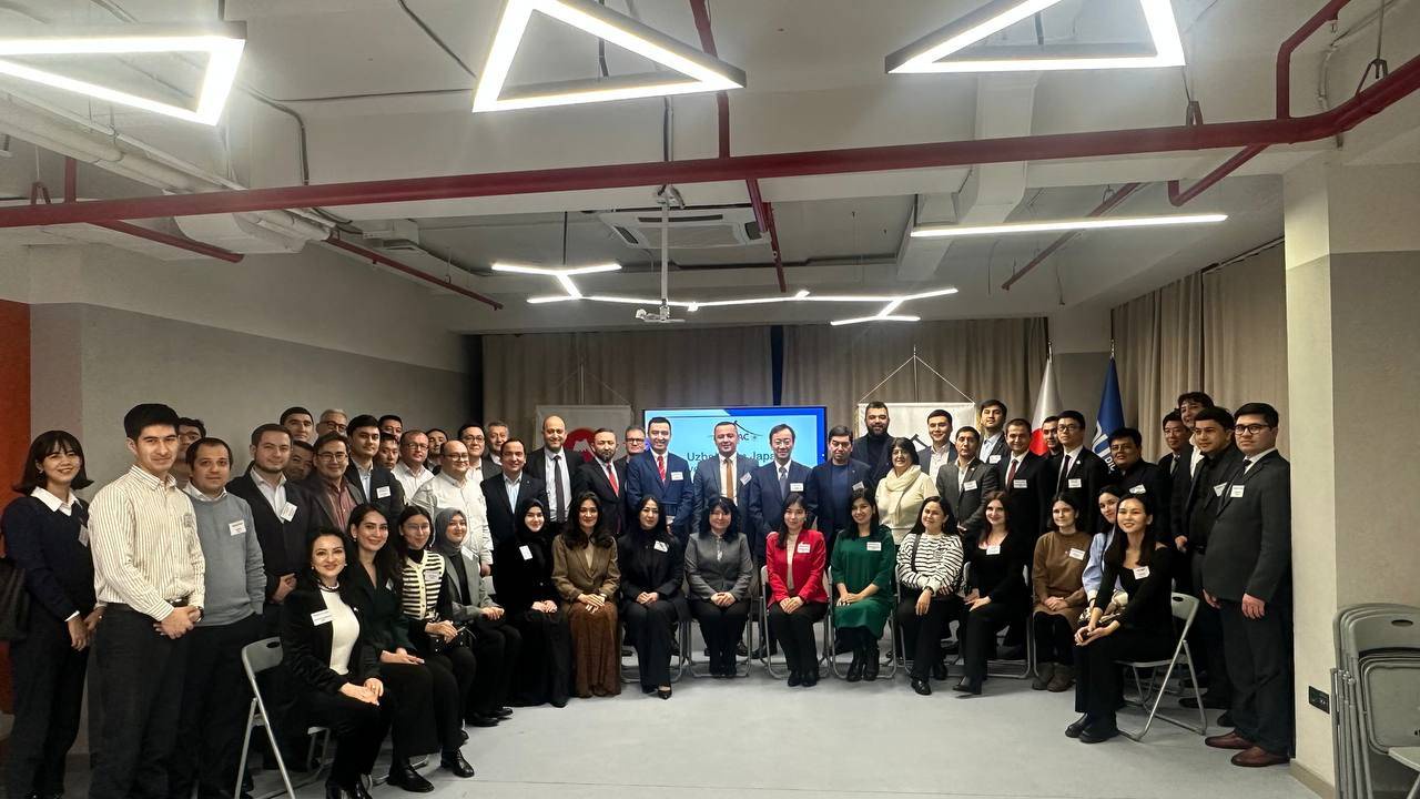 Высшее образование. Высшее учебное заведение. Psl университет париж. Старшая школа в норвегии. Финский университет.