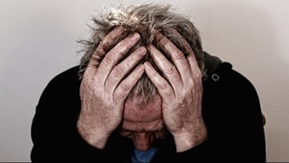 Бош оғриғи — коронавирусга чалинганликни билдирувчи асосий белги бўлиши мумкин