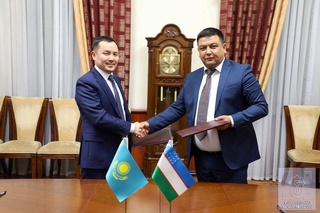 Узбекистан - Казахстан: курс на развитие и расширение взаимного сотрудничества в грузоперевозочной деятельности