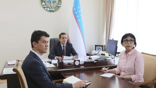 Швейцариянинг Ўзбекистондаги элчиси Оливье Шав билан учрашув