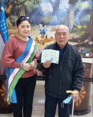 89 yoshida "tug'ilgan" otaxon