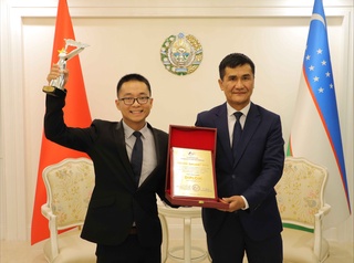 Хитойлик журналист “Олтин қалам” мукофоти совриндори