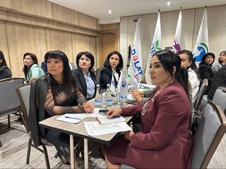 Женщина - лидер в политике: пример для подражания