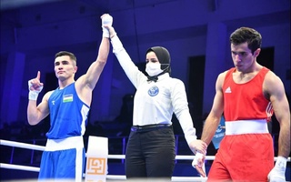 Первая победа отечественного боксера на домашнем Чемпионате Азии