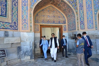 Имрон Хон: Самарқанд ва Бухорони кўришни ёшлигимдан орзу қилардим