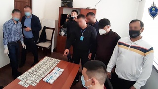 Ота ўз фарзандини 5 000 долларга пуллаётган вақтида ушланди