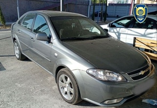 Банк назоратчи-кассири валюта айрибошлаш шаҳобчасидан 32 500 АҚШ долларини ўзлаштирди