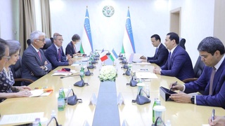 Ўзбекистон – Фаронса: ба ҳамкории бевоситаи доираҳои корчаллон  эътибор дода шуд