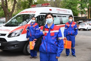 “Тез ёрдам”да қанча шифокор ишлайди?