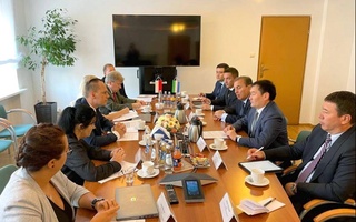 Узбекистан - Польша: развивается сотрудничество в сфере международных грузовых перевозок