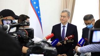 Фарғона вилоят ҳокимлигида АҚШнинг Ўзбекистондаги элчиси Розенблюм билан учрашув бўлиб ўтди