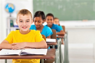 Фарзандининг мактабга боришига тўсқинлик қилаётган “ота” оталик ҳуқуқидан маҳрум қилинди