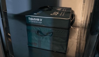 Россиянинг коронавирусга қарши “Спутник В” ваксинаси Ўзбекистонга олиб келинди