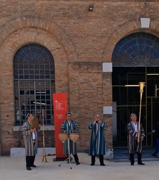 Венецияда ўзбек навоси