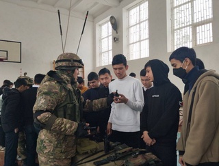 Воспитывая настоящих патриотов