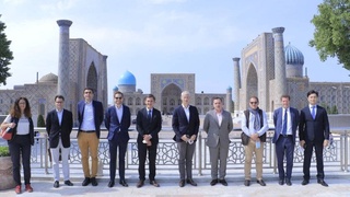 Делегация во главе с министром внешней торговли Франции прибыла в Самарканд