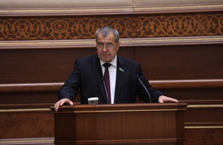 Обсуждена работа по созданию новых рабочих мест и обеспечению занятости населения