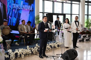 Шерзод Асадов МТРК фахрийлари ва устоз журналистлар йиғилган тадбирда қатнашди