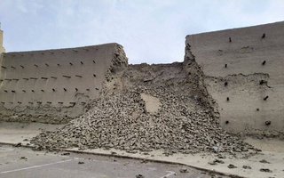 In Bukhara, due to heavy rains, a wall collapsed in one of the historical monuments