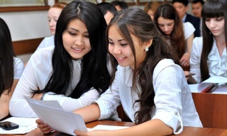 Қазақстанда жергілікті билік органдары  мен жұмыс берушілер де студенттерге қосымша грант бөледі