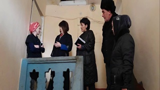 Омбудсманга оналар фарзандининг таълим олиш ҳуқуқини таъминлаш бўйича мурожаат қилди