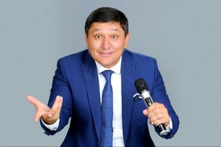 Avaz OXUN: qiziqchilik — jiddiy sanʼat