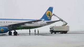 A number of flights were postponed at Tashkent airport due to heavy snowfall