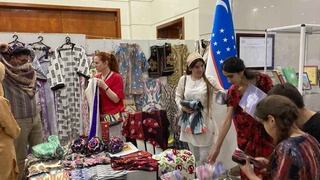 Сурхондарёлик ҳунармандлар маҳсулотлари Тожикистонда юқори баҳоланди