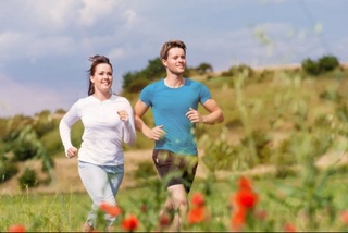 Руўхый ҳәм физикалық уқсаслық ямаса қысқы бағдың қасындағы саўлатлы көринис